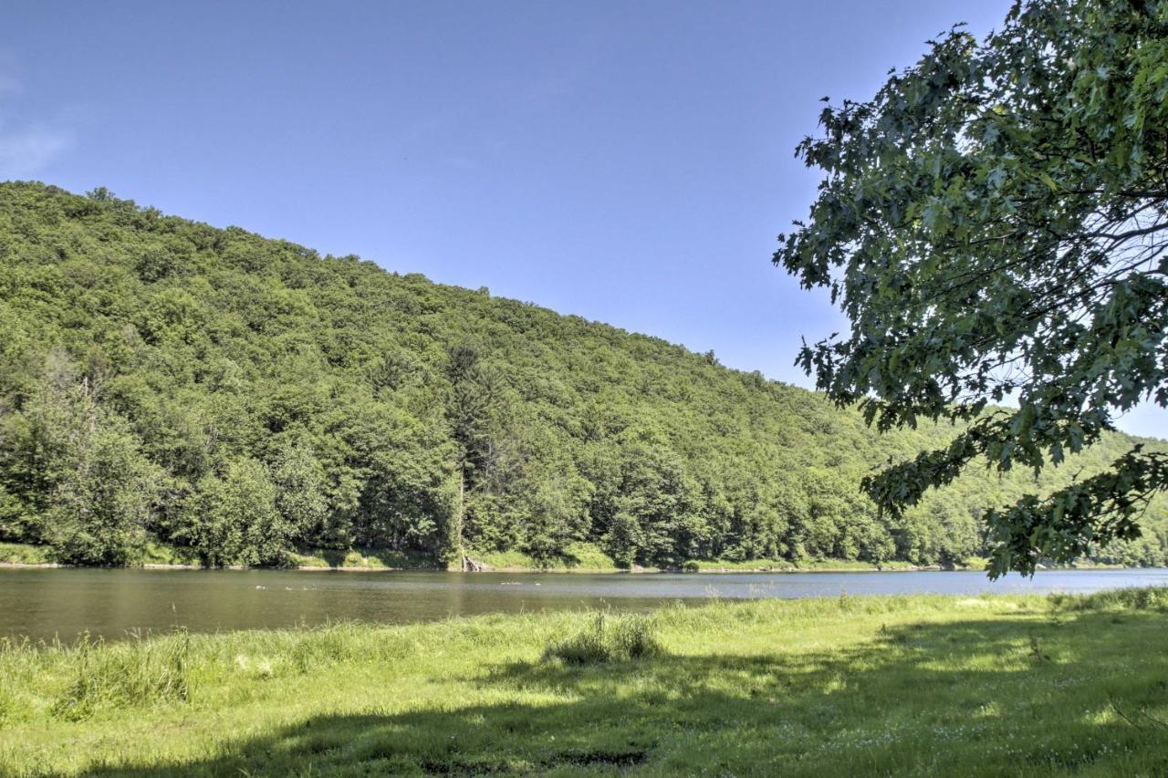 Spacious Home With Deck, Grill And Delaware River View Callicoon Buitenkant foto